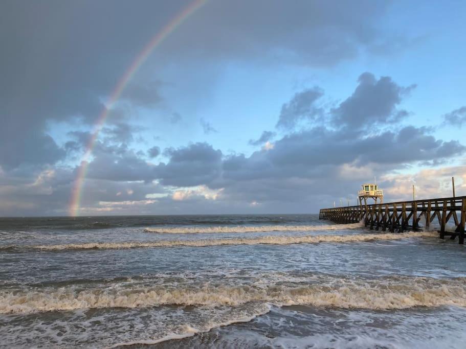 Le Nid Douillet Proche De La Mer. La Clef Des Paons Holiday home Luc-sur-Mer